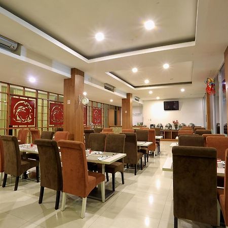 Dragon Inn Kendari Luaran gambar