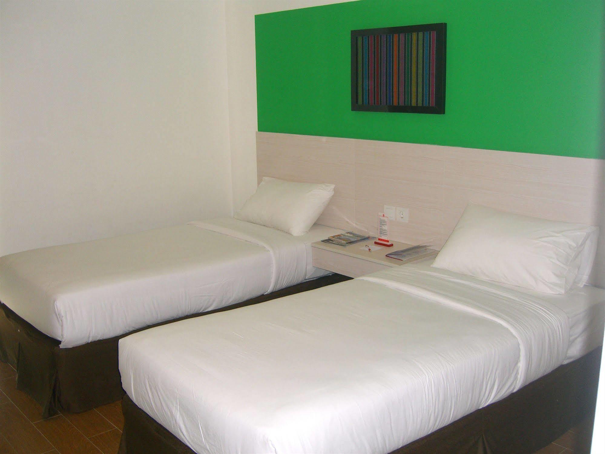 Dragon Inn Kendari Luaran gambar