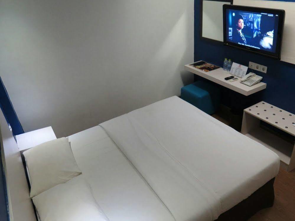Dragon Inn Kendari Luaran gambar
